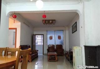 马路口精装修三房两厅两卫，房子新净，光线充足，厅出有个大阳台 - 韶关28生活网 sg.28life.com