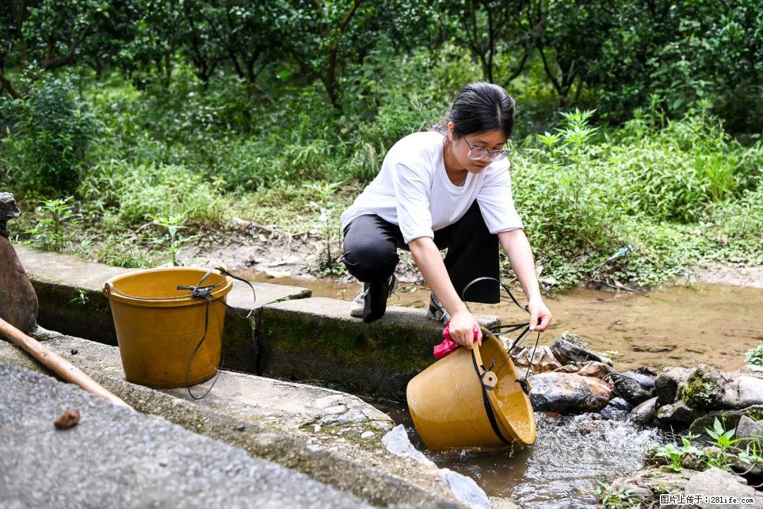 全网追的“扁担女孩”，找了一份暑假工，时薪12元 - 韶关生活资讯 - 韶关28生活网 sg.28life.com
